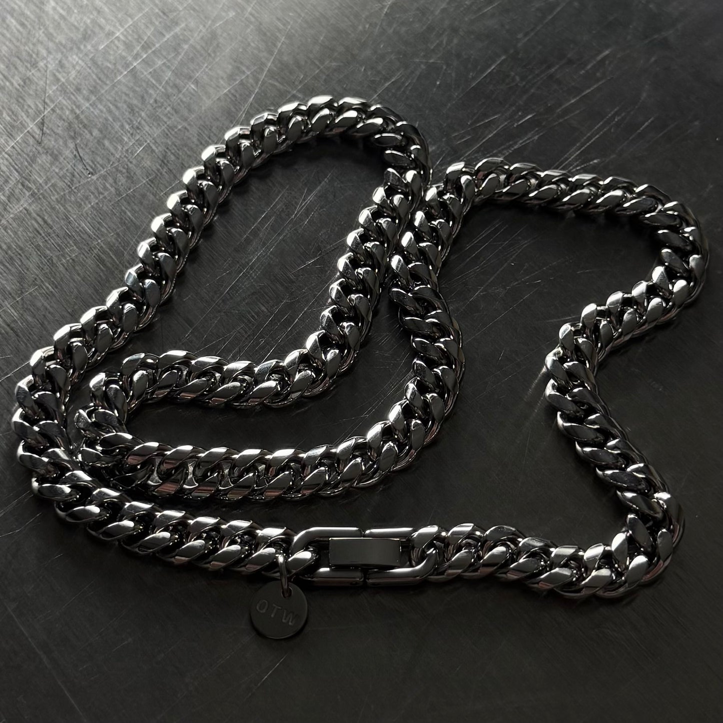 Minimal Cuban Necklace